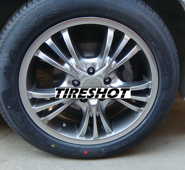 Tire Maxxis Victra M36